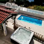 Leo - Private Pool - Seaview - Pets Welcome - Luxury On 1000 M2 ヴィラ イェセニツェ