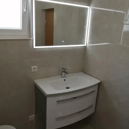 Leo - Private Pool - Seaview - Pets Welcome - Luxury On 1000 M2 耶塞尼采