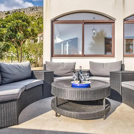 Leo - Private Pool - Seaview - Pets Welcome - Luxury On 1000 M2 *