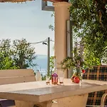 Leo - Private Pool - Seaview - Pets Welcome - Luxury On 1000 M2 Jesenice (Split-Dalmatia)