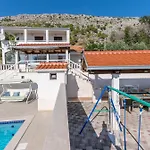 Villa Leo - Private Pool - Seaview - Pets Welcome - Luxury On 1000 M2 *